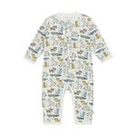 Dieser niedliche Strampler von MINYMO begeistert mit verspielten Tiermotiven und sorgt für fröhlichen Tragekomfort.