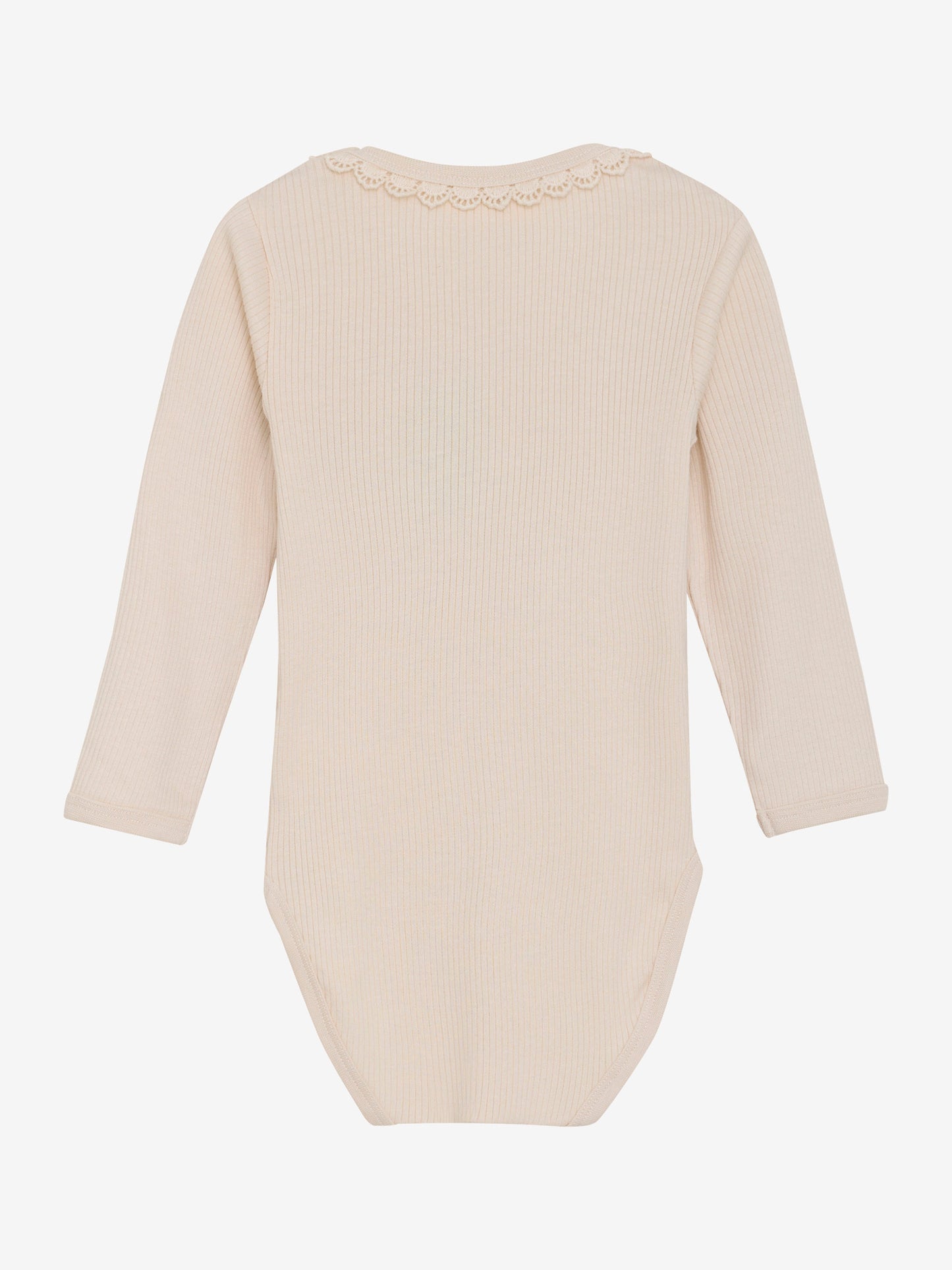 Dieser cremefarbene, gerippte Body von MINYMO bezaubert mit süßen kleinen Rüschen am Kragen und sorgt für einen verspielten Look.