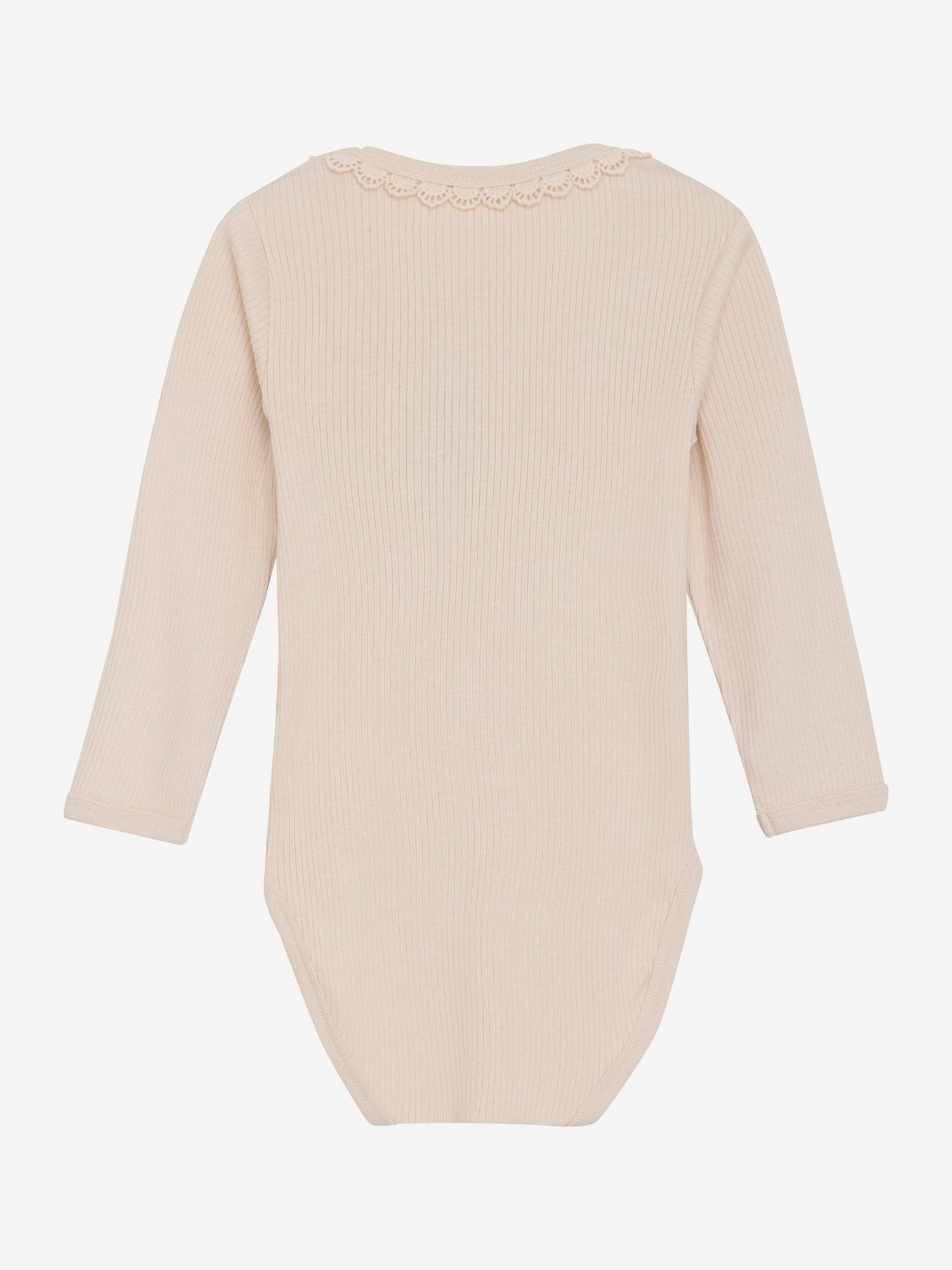 Dieser cremefarbene, gerippte Body von MINYMO bezaubert mit süßen kleinen Rüschen am Kragen und sorgt für einen verspielten Look.