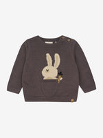 Dieser dunkelbraune Strickpullover von MINYMO besticht durch ein charmantes Hasenmotiv und sorgt für gemütlichen Tragekomfort.