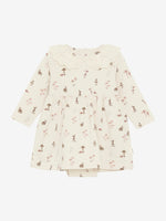 Dieses weiße Langarmkleid von MINYMO besticht durch verspielte Pilz- und Tiermotive sowie einen charmanten Kragen, der dem Look eine besondere Note verleiht.