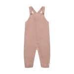 Weiches Corduroy-Overall von Minymo in zartem Rosa mit praktischem Futter. Perfekt für aktive Kinder – bequem, langlebig und einfach anzuziehen. Aus 100% Baumwolle gefertigt.