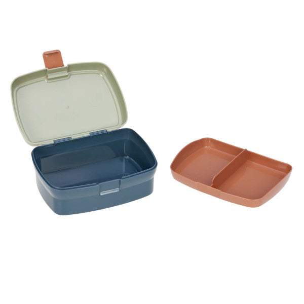 Mit der tollen und praktischen Lunchbox von LÄSSIG macht die Frühstücks- oder Mittagspause in Zukunft noch mehr Spaß. Die Brotdose ist mit einer herausnehmbaren Schale für verschiedene Snacks ausgestattet.