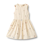 Elegantes Kleid Thelma von WHEAT mit zartem Blumenstick – das perfekte Begleiter für jeden Anlass. Aus 100% Bio-Baumwolle gefertigt, überzeugt das Dress mit natürlicher Weichheit und angenehmer Tragekomfort. Die liebevolle Stickerei verleiht dem Kleid einen verspielten, femininen Touch. Ideal für Alltag, Freizeit oder besondere Momente – zeitlos schön und nachhaltig.