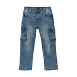 Entdecken Sie die vielseitige Cargo-Jeans von MINYMO, die Komfort und trendiges Design perfekt vereint.