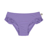 Die Kinder Bikinihose von Lässig mit UV-Schutz in Lila sorgt für unbeschwerten Badespaß: Atmungsaktiv. Elastisch. Schnelltrocknend. Rüschen am Beinausschnitt. Angenehmes Tragegefühl & maximale Bewegungsfreiheit.