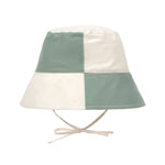 Der karierte Kinder Sonnenhut von Lässig in Grün schützt dank UV-Schutz 80 den Kopf, Nacken und die Augen von Babys und Kleinkindern. Sein schnelltrocknendes Obermaterial aus Polyester (recycelt) und das elastische Band am Hinterkopf sorgen für hohen Tragekomfort.