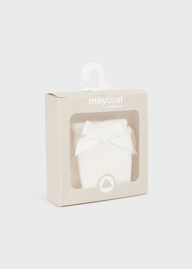 Socken mit Lochmuster und Schleife aus der festlichen Kollektion von Mayoral