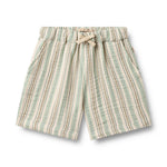 Leichte Shorts aus hochwertigem Musselin in zartem Wheat-Ton mit feinen Streifen. Das atmungsaktive Material aus 100% Bio-Baumwolle bietet maximalen Komfort für warme Tage. Der lockere Schnitt ermöglicht volle Bewegungsfreiheit und macht diese Shorts zum perfekten Begleiter für Freizeit und Alltag.