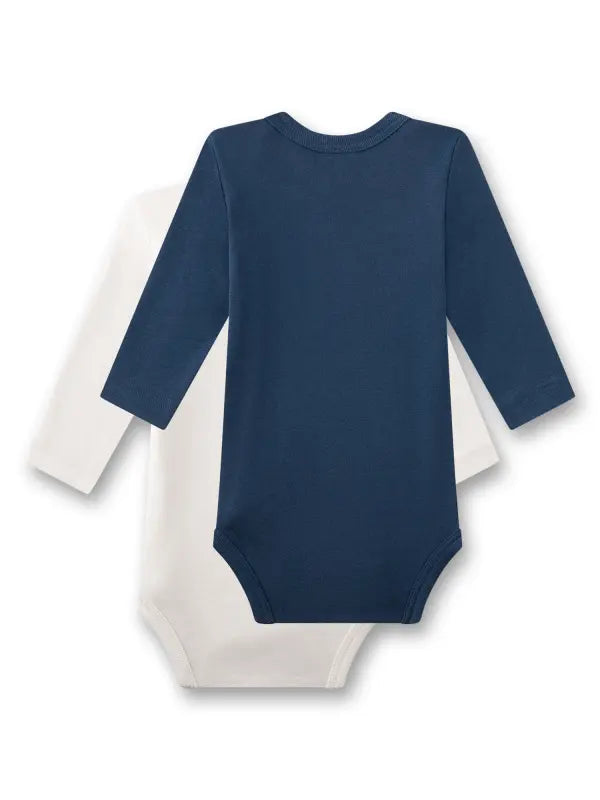 Der attraktive Doppelpack Jungen-Langarmbodys von Sanetta vereint klassisches Design mit nachhaltiger Herstellung. Das Set umfasst einen Body in zartem Beige mit niedlichem Koala-Motiv und einen in zeitlosem Dunkelblau. Beide Bodys sind aus 100 % GOTS-zertifizierter Bio-Baumwolle gefertigt und bieten dank weicher Feinripp-Qualität ein besonders sanftes Gefühl auf der empfindlicher Babyhaut. Die amerikanischen Schultern sorgen für einfaches An- und Ausziehen, während Druckknöpfe im Schritt das Windelwechseln