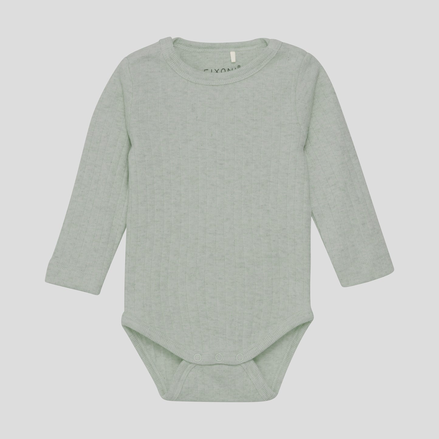 Beschreibung
Der Langarm-Body in frischem Mint von Fixoni besteht aus weicher Baumwolle und bietet angenehmen Tragekomfort für Ihr Baby. Das praktische Design sorgt für einfache Handhabung und hält Ihr Kind warm und geschützt. Ideal für den Alltag und vielseitig kombinierbar.
Material
100% Cotton