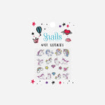 Snails Nagelstickers sind perfekt, um superschnell die Fingernägel originell und fantasievoll zu verfeinern. Abkleben, abziehen und fertig - sofortige 3D-Nagelkunst!