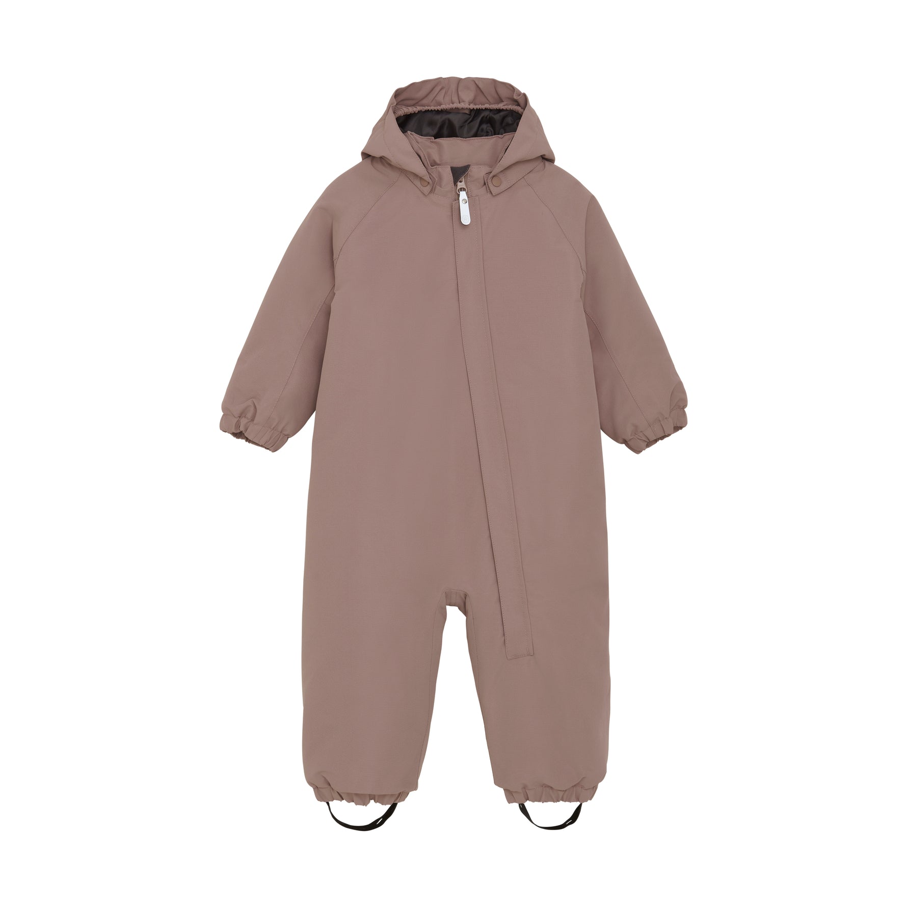 Mit dem Kid's Coverall Solid von Color Kids sind Kinder bei Wind und Wetter trocken und geschützt unterwegs. Der Kinder Overall wird aus 100 % recyceltem Polyester hergestellt und ist damit leicht und funktionell. Witterung kann dem komplett wasser- und wasserdichten Kleidungsstück mit Bionic Eco Finish und getapten Nähten nichts anhaben.
Zudem überzeugt der Overall durch eine starke Feuchtigkeitsregulierung. So wird Schwitzen beim Spielspaß verhindert