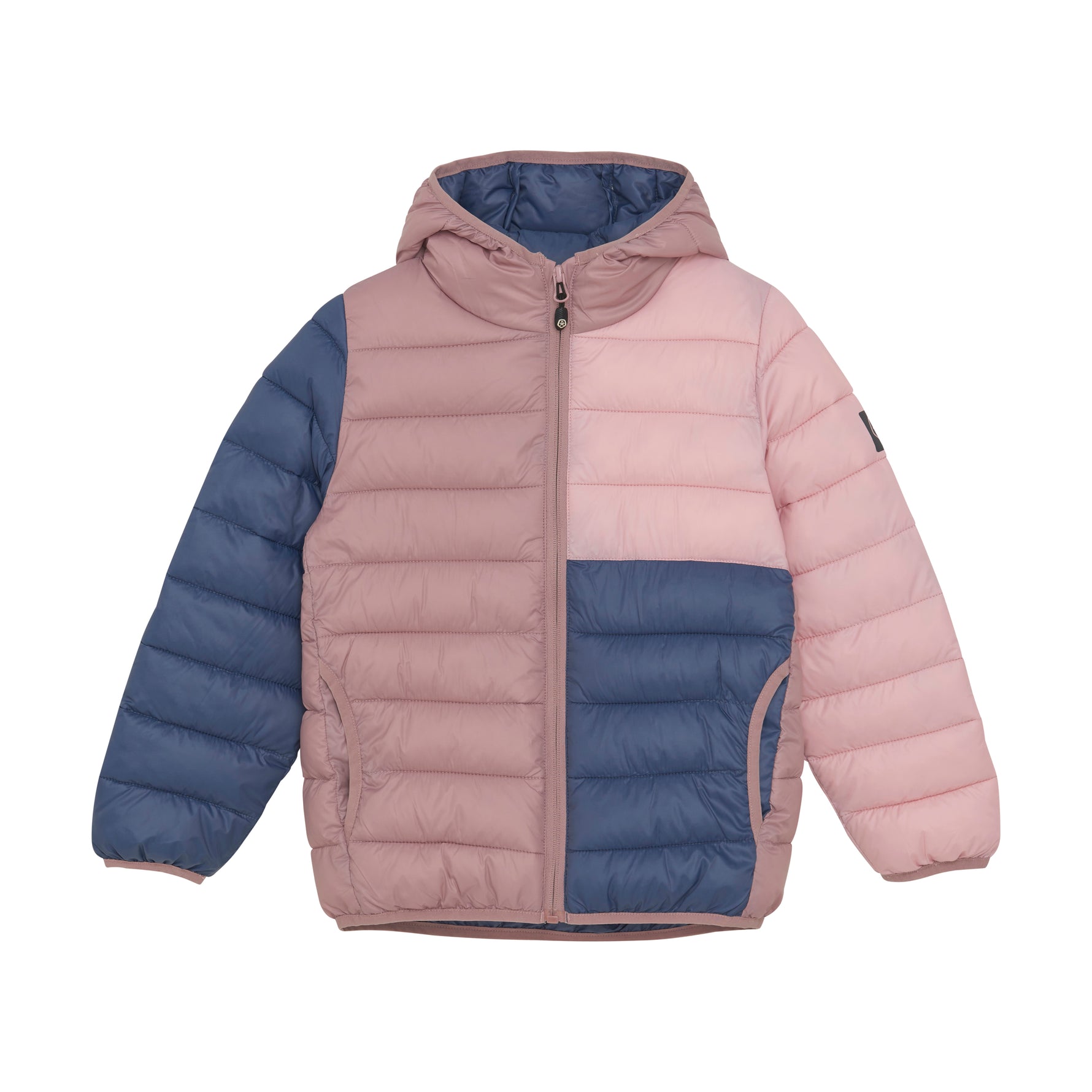 Diese gesteppte Jacke mit Kapuze von Color Kids besticht durch ihre rosa-blaue Farbkombination und bietet zuverlässigen Schutz bei kühlem Wetter.