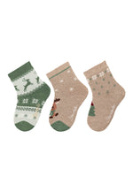 Dieses 3er-Set Weihnachtsstrümpfe von Sterntaler bringt festliche Stimmung und Komfort in Ihre Wintergarderobe.