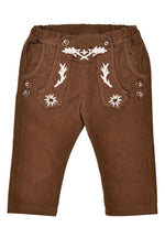 Klassische Trachten Cordhose aus robustem Baumwollgewebe von Bondi. Das hochwertige Material bietet Komfort und Langlebigkeit für traditionelle Anlässe und den Alltag. Die zeitlose Schnittform macht diese Hose zu einem vielseitigen Begleiter für Trachten-Liebhaber.