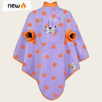 Beschreibung
Das Lätzchen „Boo“ hält Kinder trocken – dank wasserfestem Brustbereich und weichem Frottee. Es bietet viel Bewegungsfreiheit, wächst mit von 6 Monaten bis 4 Jahren und spart Eltern Zeit beim Waschen. Aus 100 % OEKO-Tex Baumwolle, pflegeleicht und frei von Schadstoffen. Ein praktischer und nachhaltiger Begleiter für kleine Abenteurer!
Qualität, die man spürt
Jede Naht ist durchdacht: Nichts drückt, keine harten Kanten.
Umkrempelbare Säume an den Ärmellöchern verhindern Kleckern nach innen.
R