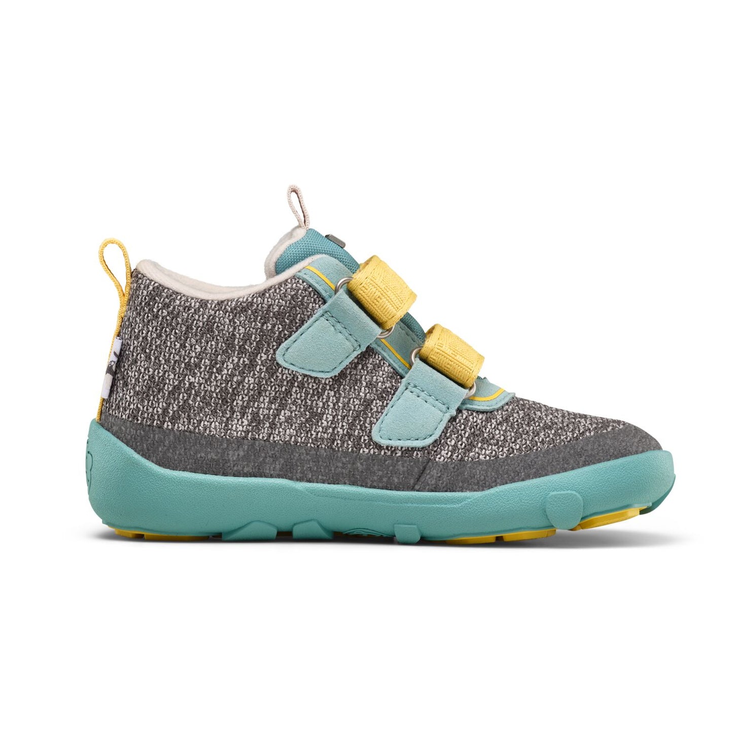 Der ideale Begleiter für die herbstliche Übergangszeit: Unser bunter Barfußschuh Happy von Affenzahn ist wasserdicht & kalt gefüttert. Einfach mit Klettverschlüssen auf und zu zumachen. - Obermaterial: bluesign®-zertifiziertes Polyester Knit
