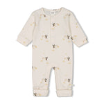 Beschreibung
Gerippter Anzug mit Klappfuß von Feetje aus der Kollektion Special Delivery
Material