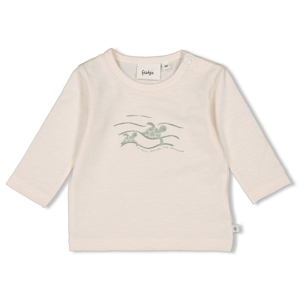 Beschreibung
Longsleeve von Feetje aus der Kollektion Turtelly Cool
Material
96% CO + 4% EL Single Jersey SLUB