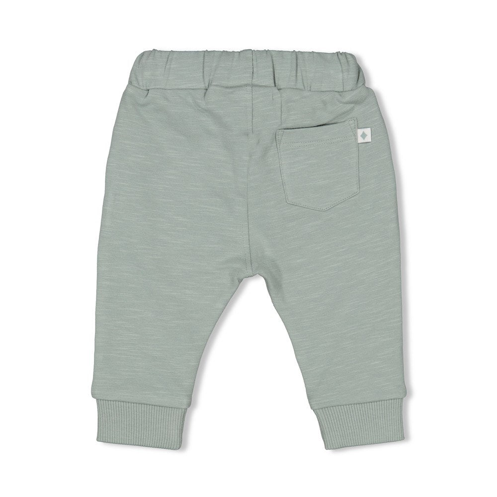 Beschreibung
Hose von Feetje aus der Kollektion Turtelly Cool
Material
96% CO + 4% EL French Terry SLUB