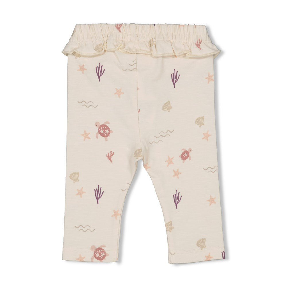 Beschreibung
Legging aus der Kollektion Starfish Wishes von Feetje
Material
96% CO + 4% EL Single Jersey SLUB