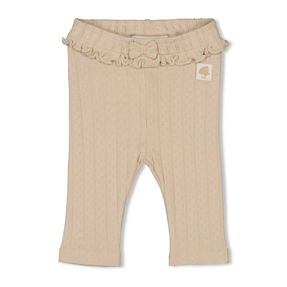 Beschreibung
Legging aus der Kollektion Starfish Wishes von Feetje
Material
100% CO Pointelle Rib 