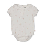 Kurzarm Body mit dezenten Blumenmuster aus der Kollektion Delicate Flower von Feetje.