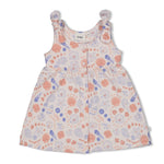 Süßes Kleid aus der