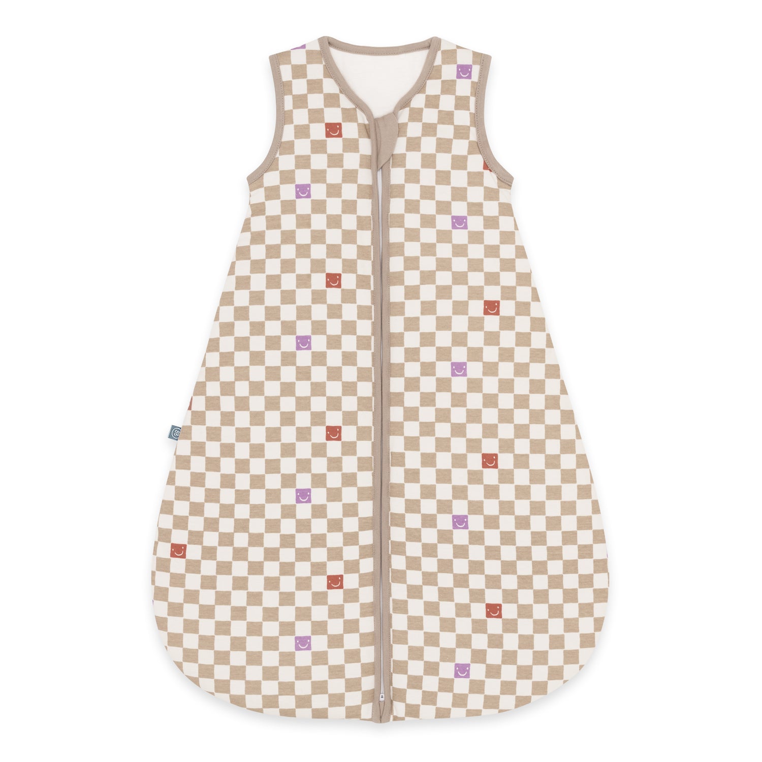 Der Kugelschlafsack von Emma & Noah hat eine weiche Bio-Baumwolle und leichte Fütterung. Diese hält Dein Baby warm und kuschelig. Der praktische Reißverschluss sorgt für einfaches An- und Ausziehen. Perfekt für kühle Nächte bei 16–20°C (TOG 2.5) und viel Bewegungsfreiheit. So schläft Dein kleiner Liebling sicher und behaglich durch die Nacht!