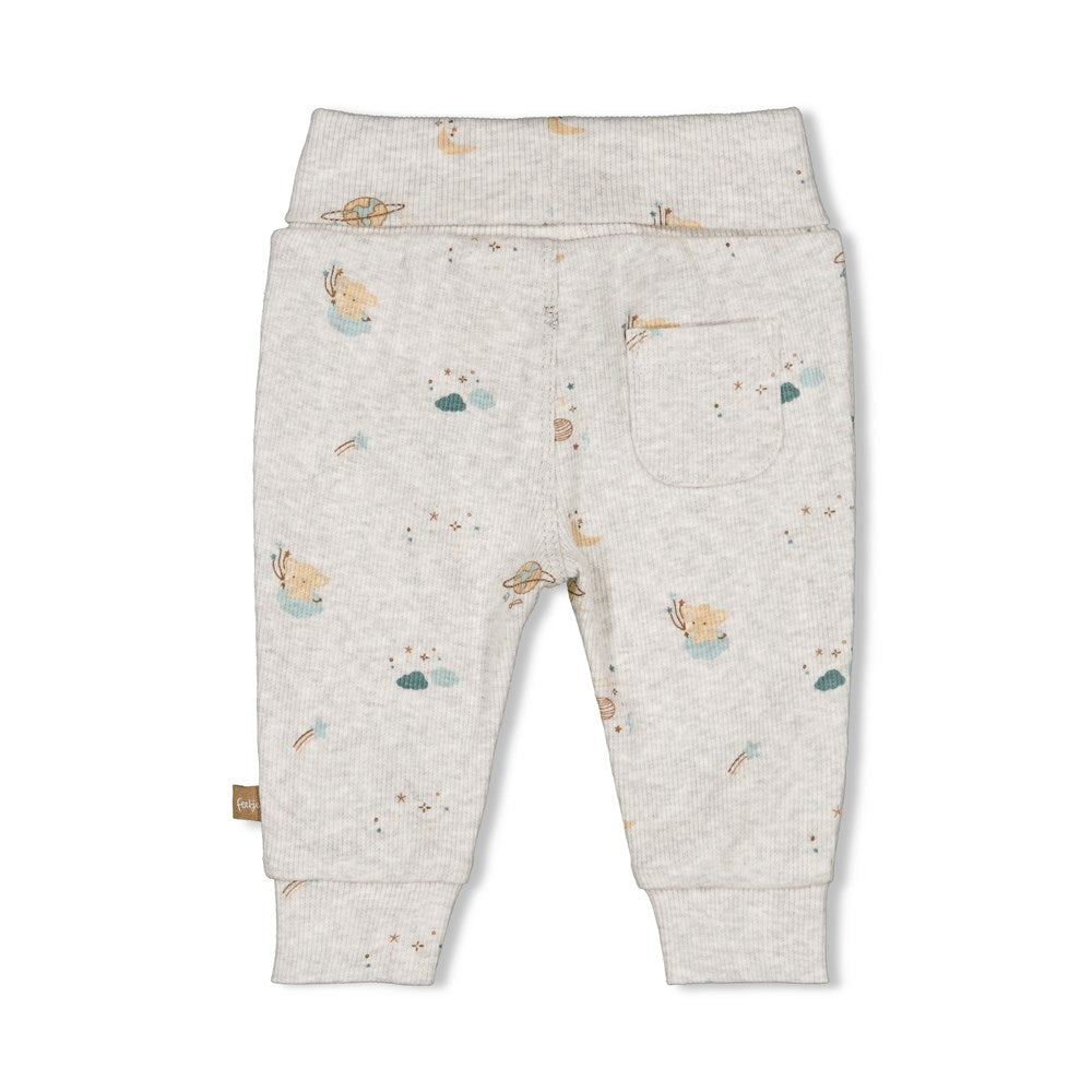 graumelierte, gerippte Hose mit Weltallmuster