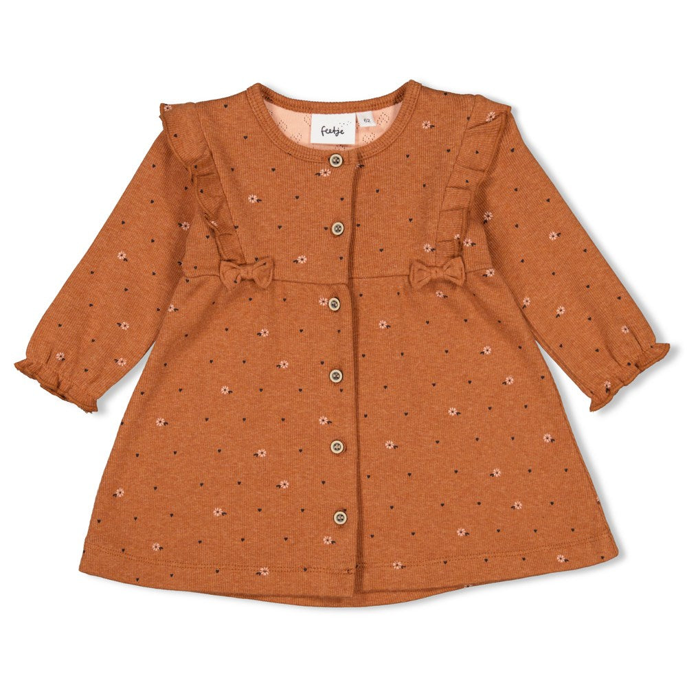 Kleid in haselnuss/mélange mit Rüschen und Maschen