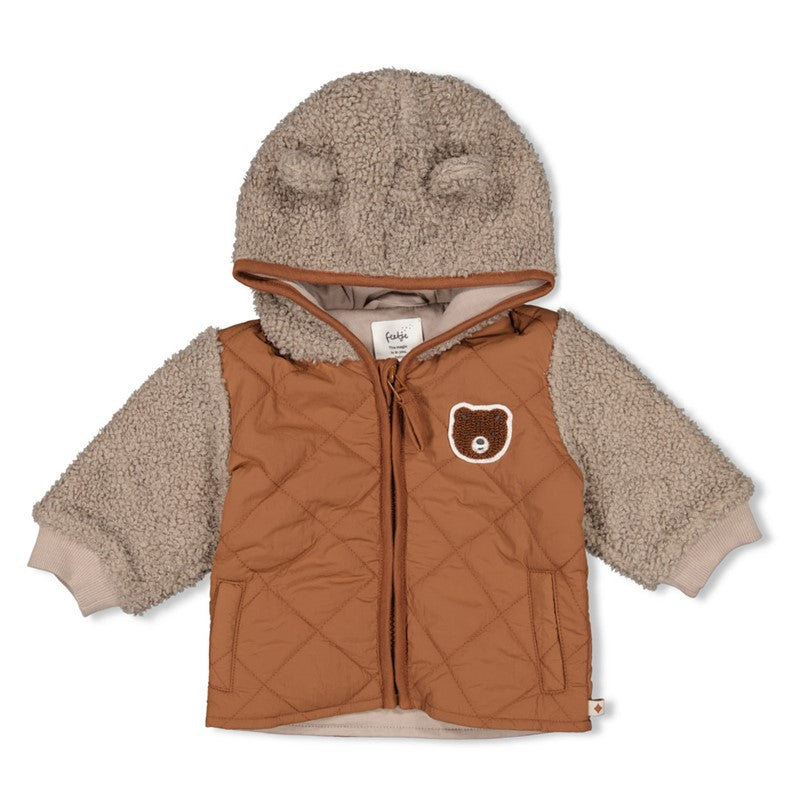 Diese Kapuzenjacke von Feetje gehört zur Wild World Kollektion und bietet Ihrem Kind bequemen Schutz bei jedem Wetter.