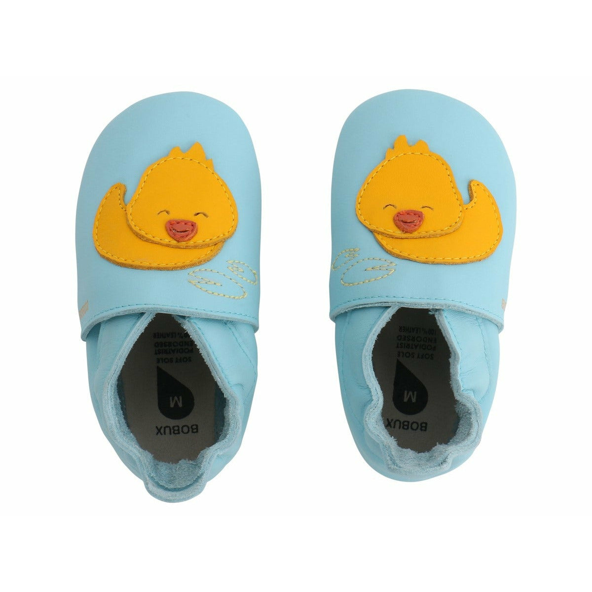 Beschreibung
Die Bobux Soft Soles sind Krabbel- und Hausschuhe für Babys bis hin zum Kleinkindalter und unterstützen Kinderfüße in ihrem natürlichen Wachstum, ohne einzuengen. Das extra weiche und biegsame Leder passt sich optimal an den Fuß an und lässt ihn atmen. Perfekt für Zuhause oder im Kindergarten, als Krabbel-, Haus- oder Gymnastikschuh.
Info
Falls die gewünschte Größe momentan online nicht vorrätig ist, senden Sie bitte eine kurze Nachricht an shop@dies-das.com. Wir prüfen gerne die Verfüg