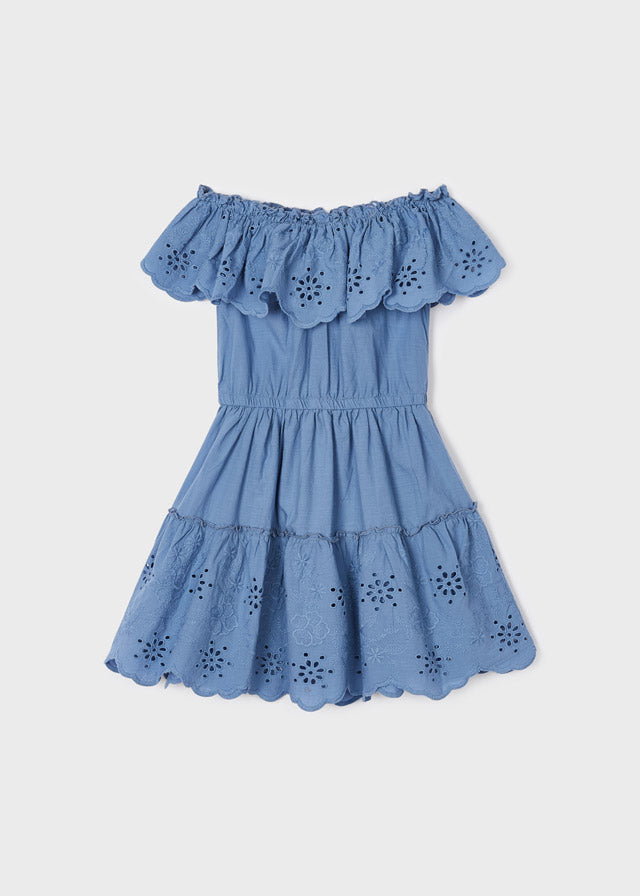 Perforiertes Kleid