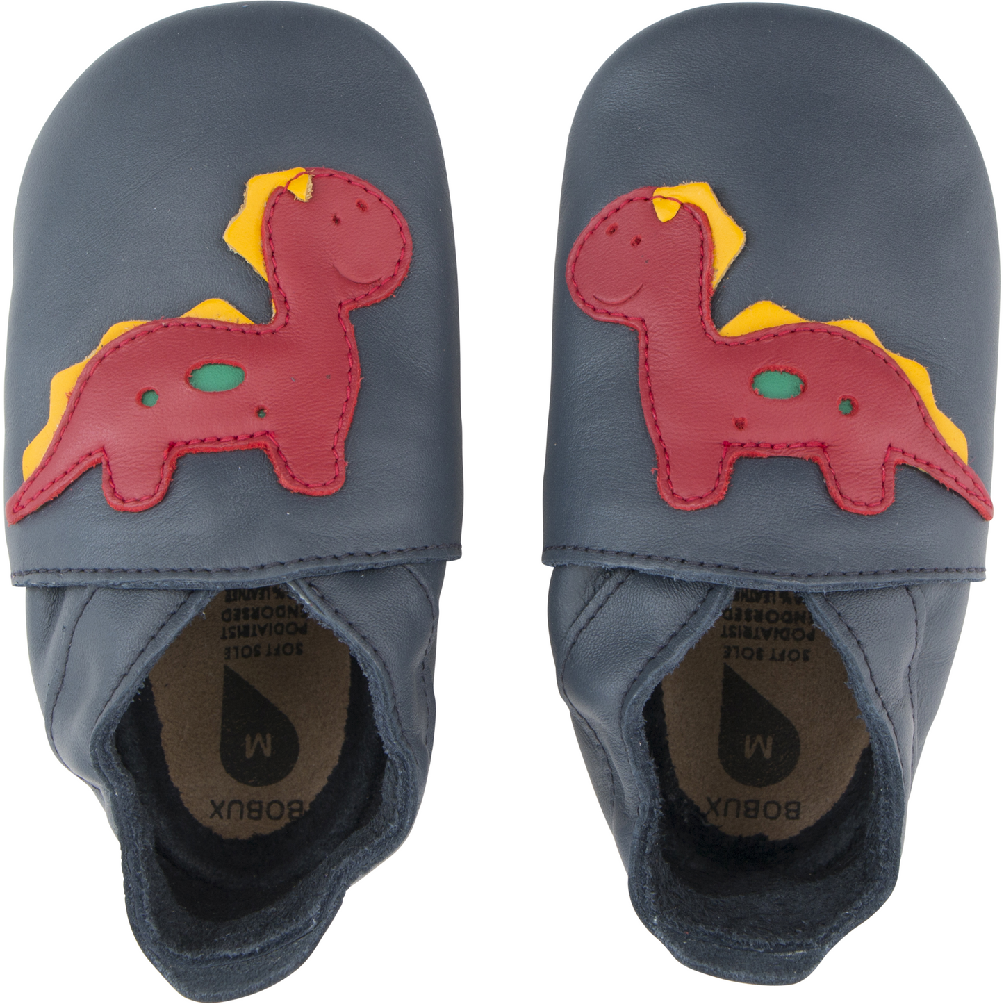 Beschreibung
Die Bobux Soft Soles sind Krabbel- und Hausschuhe für Babys bis hin zum Kleinkindalter und unterstützen Kinderfüße in ihrem natürlichen Wachstum, ohne einzuengen. Das extra weiche und biegsame Leder passt sich optimal an den Fuß an und lässt ihn atmen. Perfekt für Zuhause oder im Kindergarten, als Krabbel-, Haus- oder Gymnastikschuh.
Info
Falls die gewünschte Größe momentan online nicht vorrätig ist, senden Sie bitte eine kurze Nachricht an shop@dies-das.com. Wir prüfen gerne die Verfüg