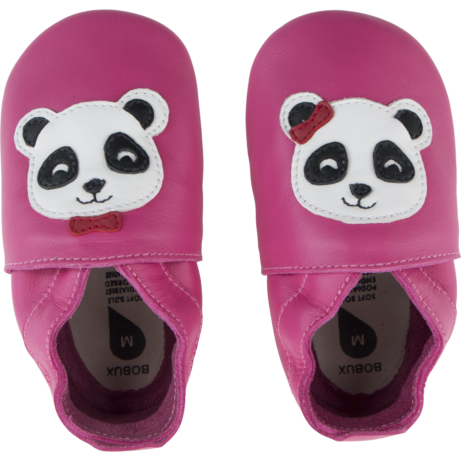 Beschreibung
Die Bobux Soft Soles sind Krabbel- und Hausschuhe für Babys bis hin zum Kleinkindalter und unterstützen Kinderfüße in ihrem natürlichen Wachstum, ohne einzuengen. Das extra weiche und biegsame Leder passt sich optimal an den Fuß an und lässt ihn atmen. Perfekt für Zuhause oder im Kindergarten, als Krabbel-, Haus- oder Gymnastikschuh.
Info
Falls die gewünschte Größe momentan online nicht vorrätig ist, senden Sie bitte eine kurze Nachricht an shop@dies-das.com. Wir prüfen gerne die Verfüg