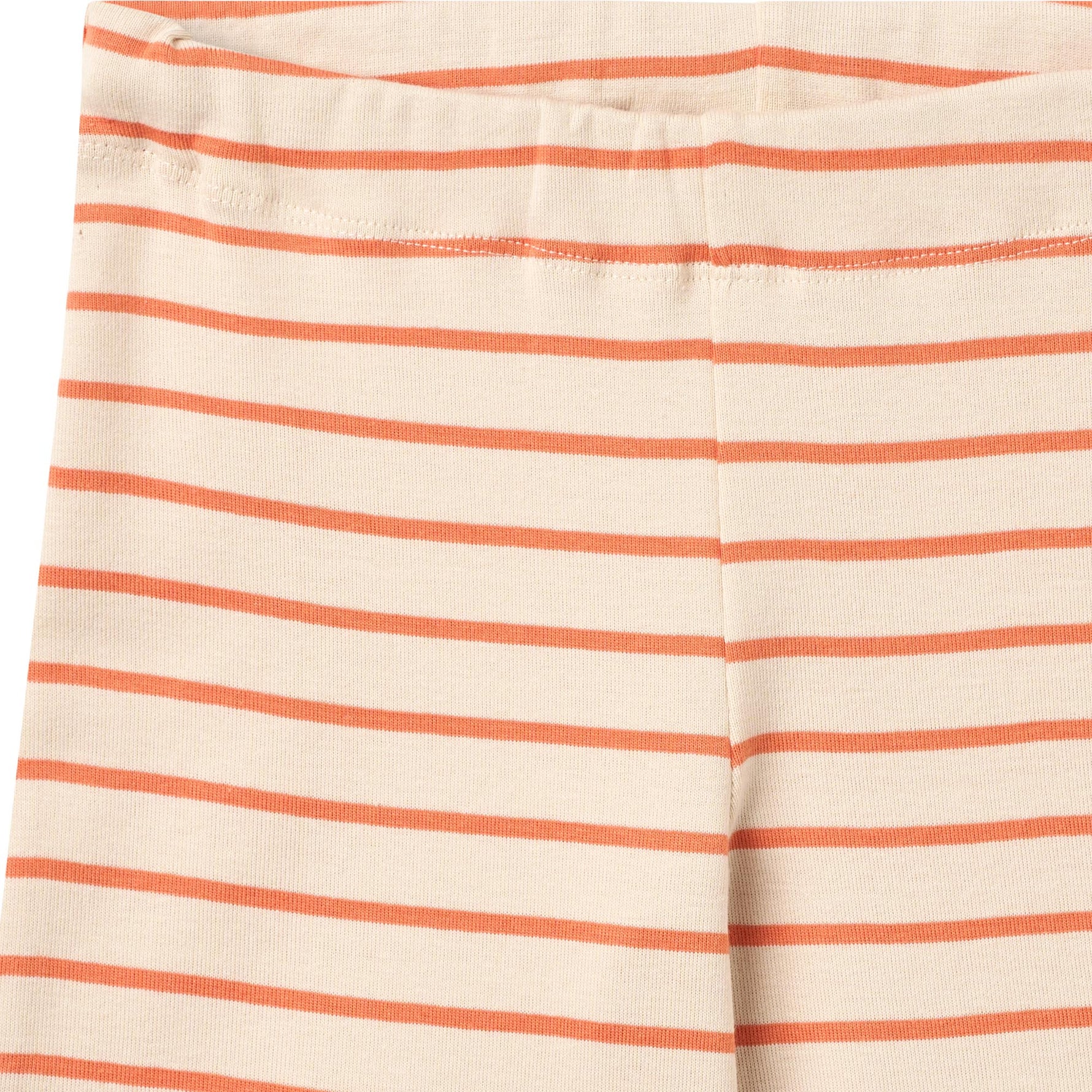 Bequeme gestreifte Jersey-Hose WHEAT für Mädchen in klassischem Design. Die Ela überzeugt mit weichem, atmungsaktivem Material aus 100% Bio-Baumwolle – perfekt für den Alltag und aktive Tage.