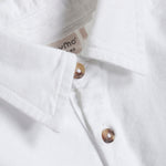 Dieser festliche Body von Minymo ist perfekt für besondere Anlässe. Aus hochwertigen Materialien gefertigt, bietet er hervorragenden Tragekomfort und eine ansprechende Optik. Dank des langärmligen Designs hält er die Kleinen auch an kühleren Tagen warm.