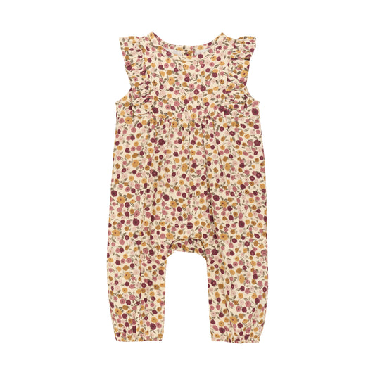Kleide dein Baby mit diesem blumigen Jumpsuit von Minymo ein! Dieser Anzug mit Blumenmuster bietet nicht nur Stil, sondern auch Komfort mit seinem weichen Futter. Perfekt für kleine Abenteurer!