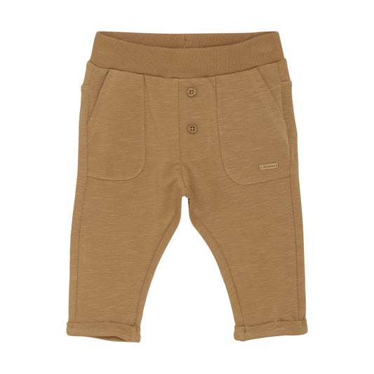 Sorgen Sie dafür, dass Ihr Baby immer bequem und stylisch ist mit den Hose Sweat&nbsp; von Minymo. Diese Hose ist perfekt für aktive Babys und bietet Komfort und Stil in einem. Holen Sie sich jetzt dieses Must-Have für Ihren kleinen Wirbelwind!