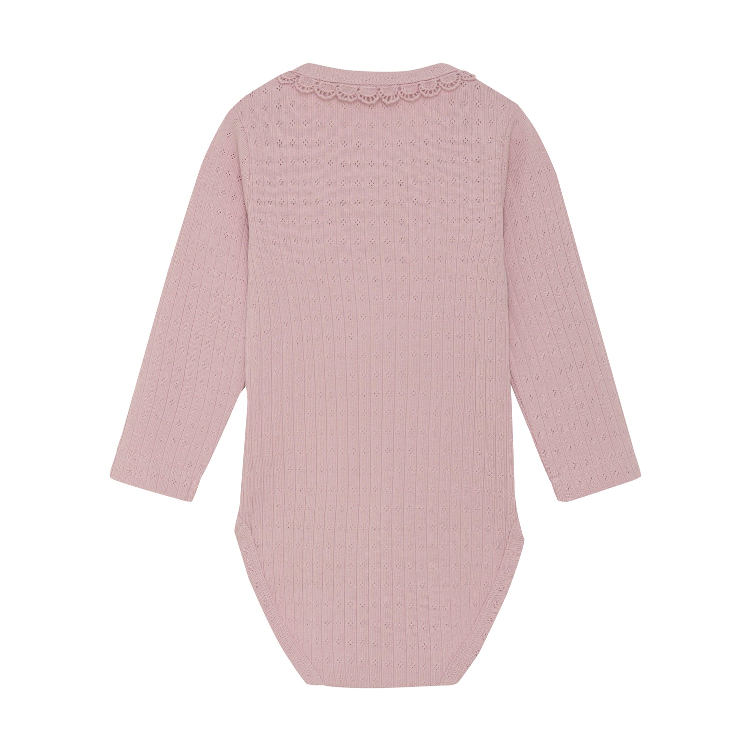 Dieses lilafarbene Body von MINYMO begeistert mit verspielten Rüschen am Kragen und zarten kleinen Details, die für einen charmanten Look sorgen.