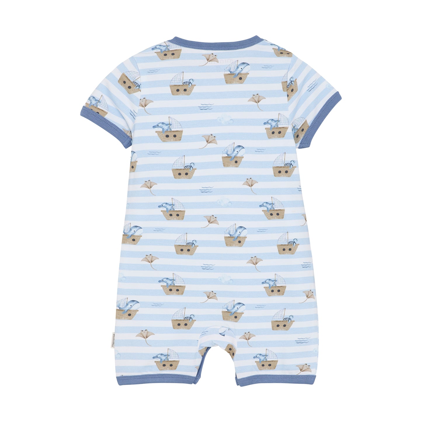 Dieser blau gestreifte Body von MINYMO begeistert mit einem fröhlichen Meeresmotiv und sorgt für gute Laune beim Anziehen.