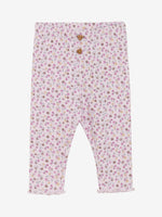 Diese gerippte Leggings von MINYMO begeistert mit einem verspielten Allover-Blumenmuster und süßen kleinen Knöpfen – perfekt für einen fröhlichen Look.