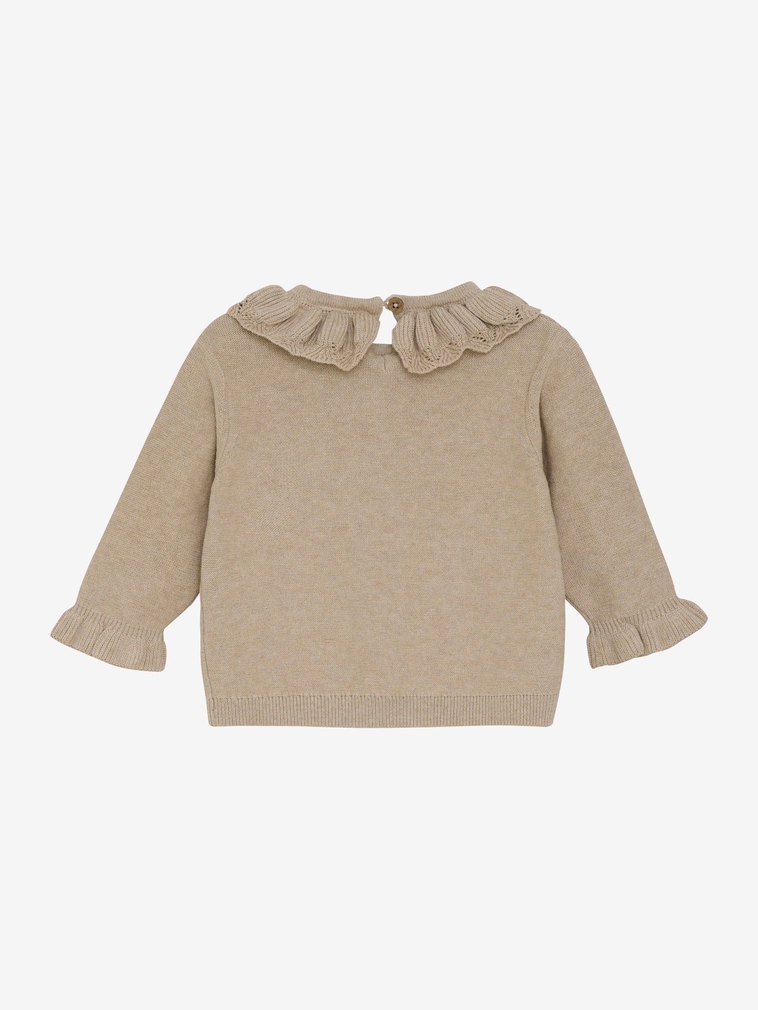 Beiger Strickpullover von MINYMO, der mit zarten Rüschen am Kragen und an den Ärmeln sowie kleinen Blumendetails einen sanften und liebevollen Stil verleiht.