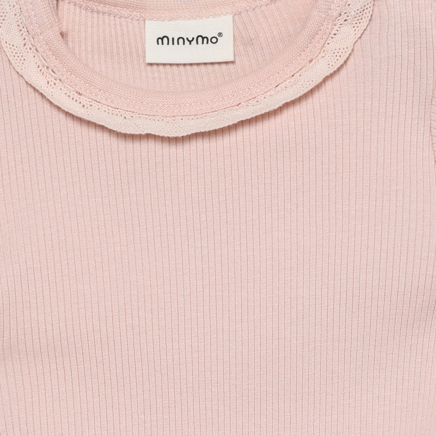 Mitwachsender rosa Body von MINYMO.
