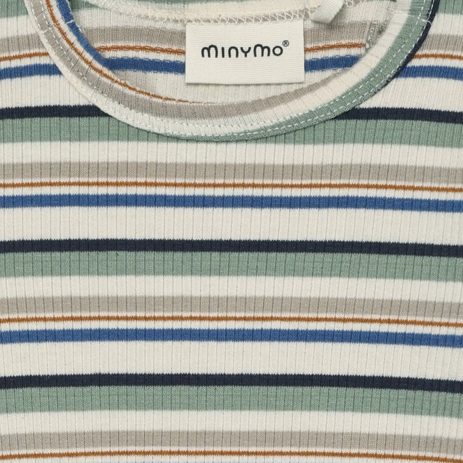 Langarm Rib Body mit Streifenmuster von MINYMO.