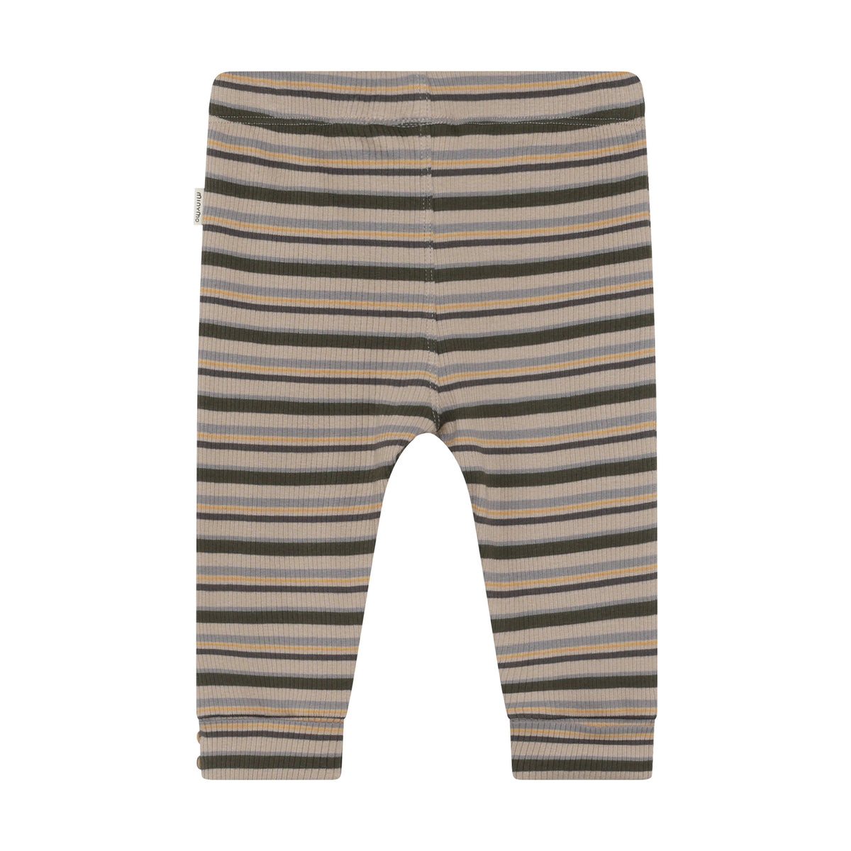 Hochwertige gestreifte Rib Hose von Minymo aus elastischem Baumwollmix. Die Kombination aus 95% Baumwolle und 5% Elastane sorgt für optimalen Tragekomfort und Bewegungsfreiheit. Das klassische Streifenmuster verleiht der Hose einen zeitlosen Look, während die Rib-Struktur für zusätzliche Stabilität und Form sorgt.