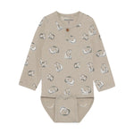 Hochwertiger Langarm-Body von Minymo mit charmanten All-Over-Tiermotiven – perfekt für kleine Entdecker, die Komfort und Stil lieben.