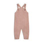 Weiches Corduroy-Overall von Minymo in zartem Rosa mit praktischem Futter. Perfekt für aktive Kinder – bequem, langlebig und einfach anzuziehen. Aus 100% Baumwolle gefertigt.